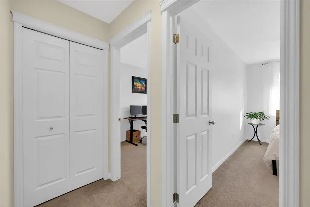 128 Country Village Manor NE