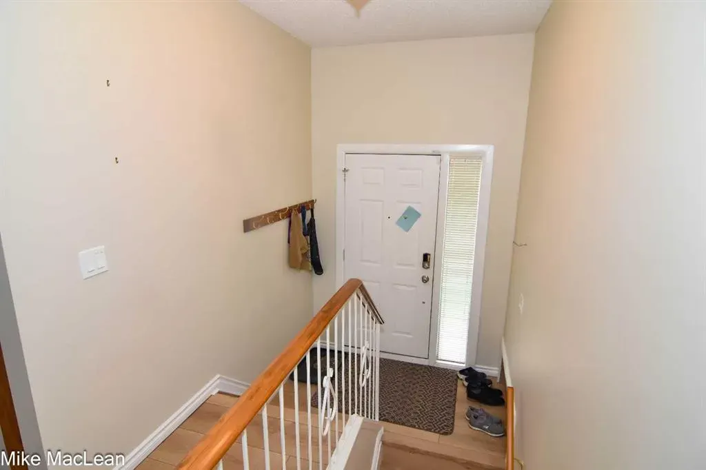 723 Whitehill Way NE