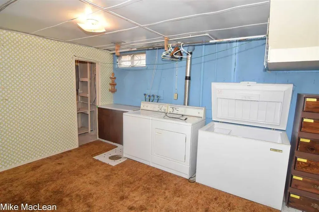 723 Whitehill Way NE