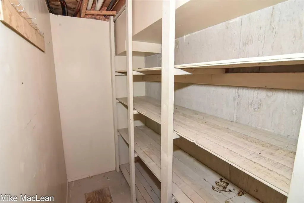 723 Whitehill Way NE