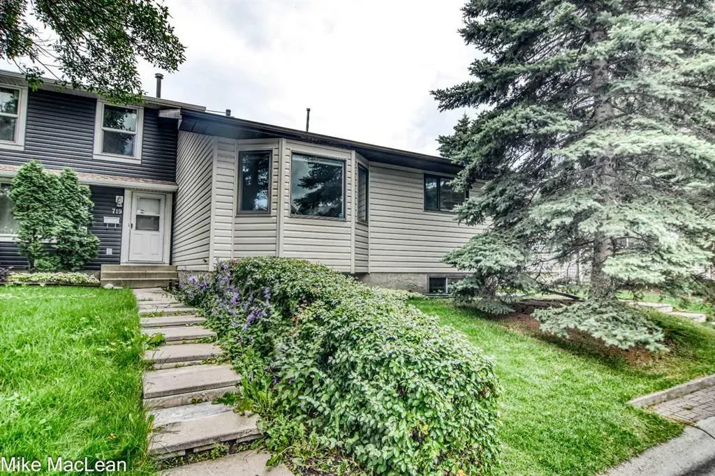 723 Whitehill Way NE