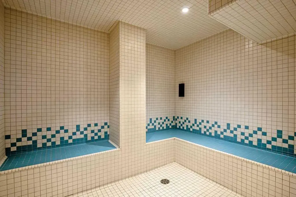 108 Waterfront Court SW, #103