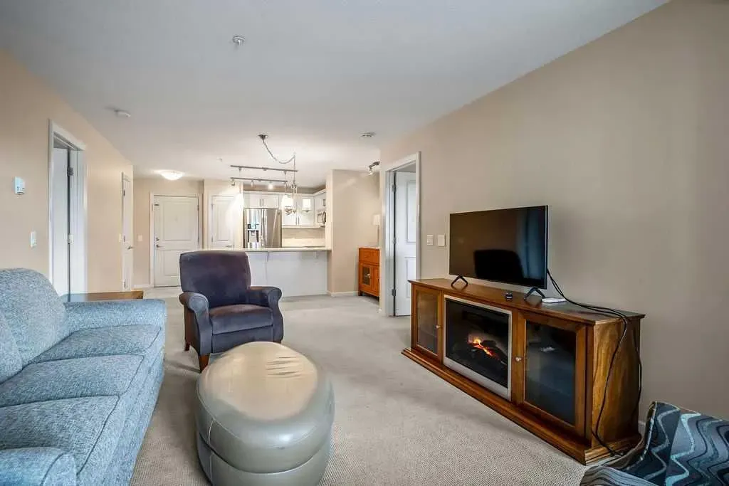 310 Mckenzie Towne Gate SE, #2202