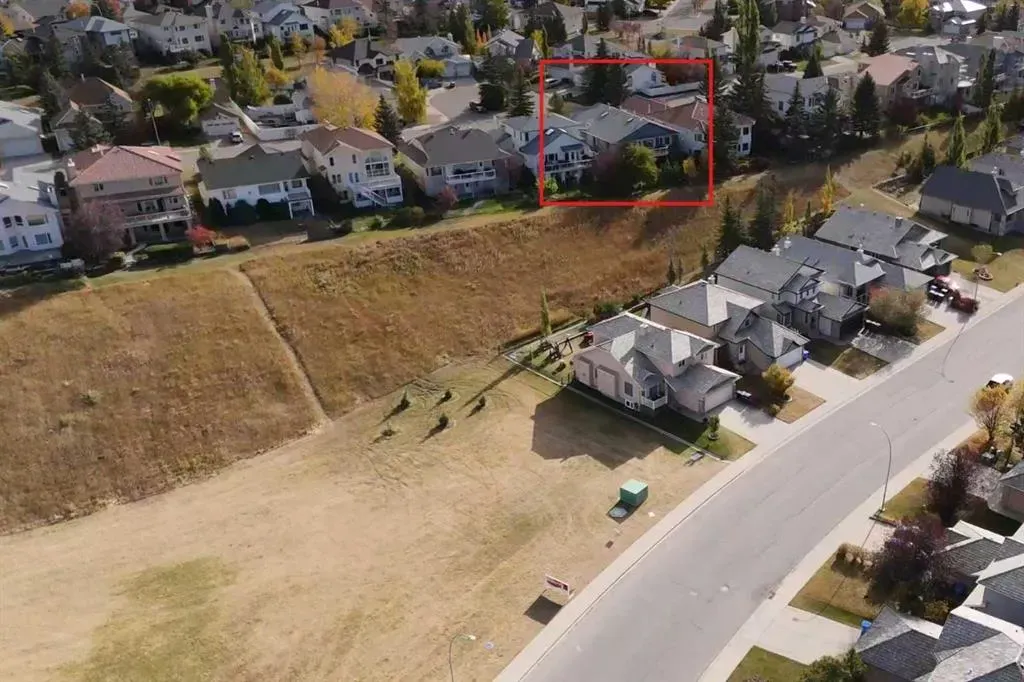 180 Arbour Glen Close NW