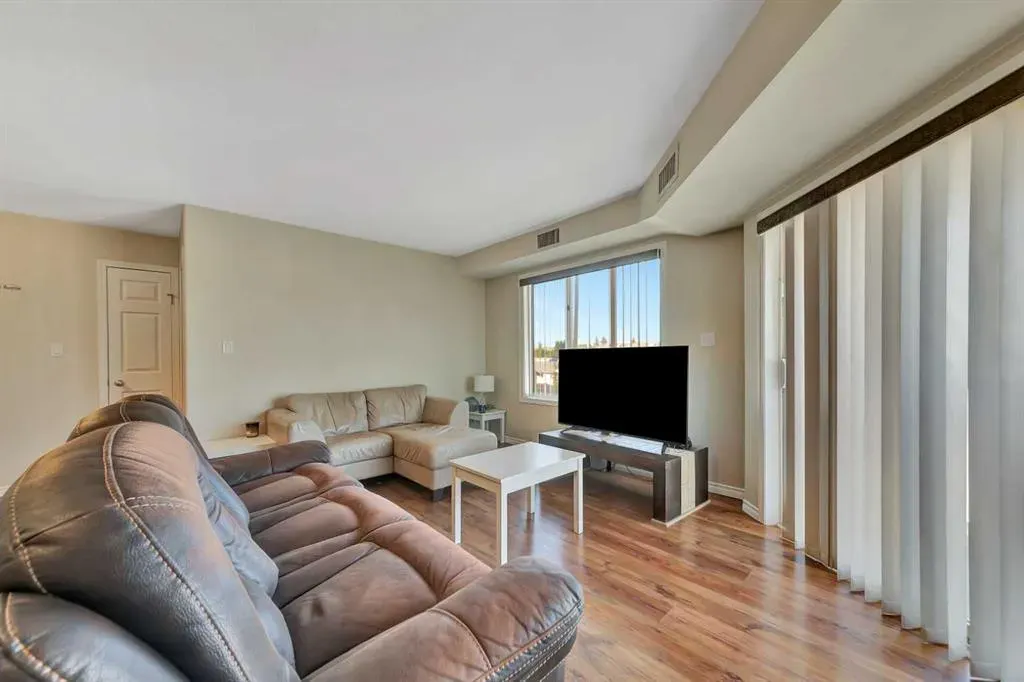 1804 48 Avenue, #303