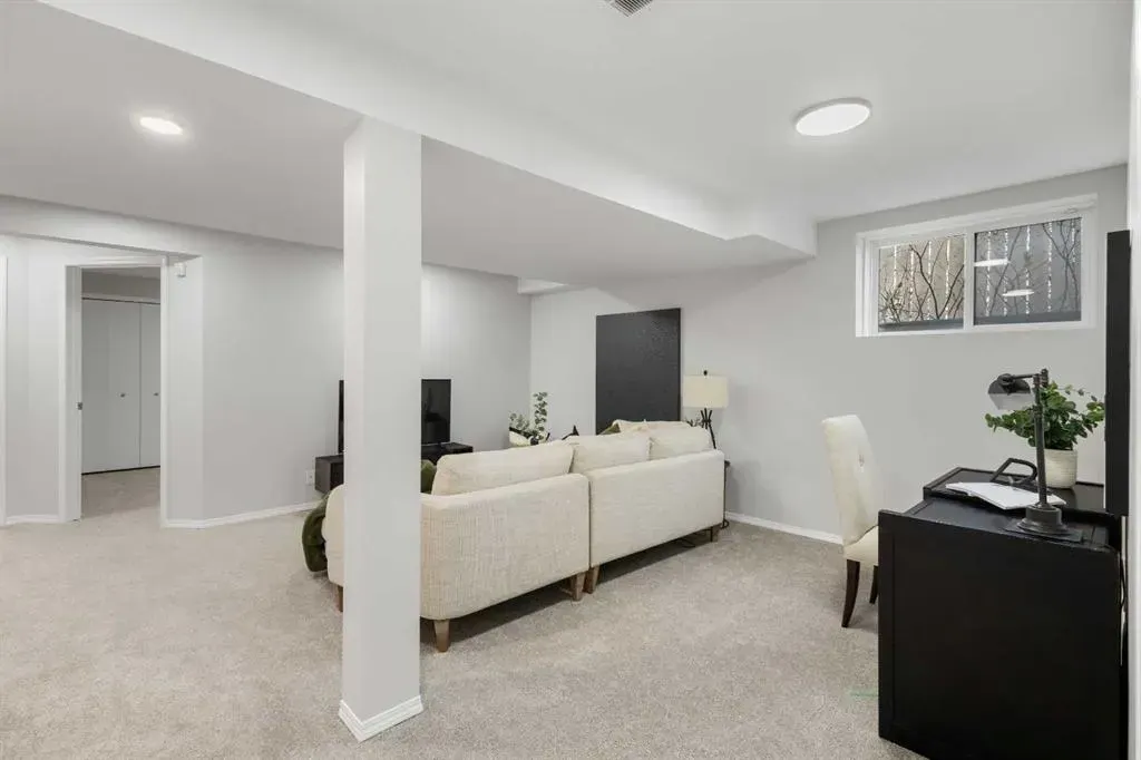 11 Bridlewood Road SW