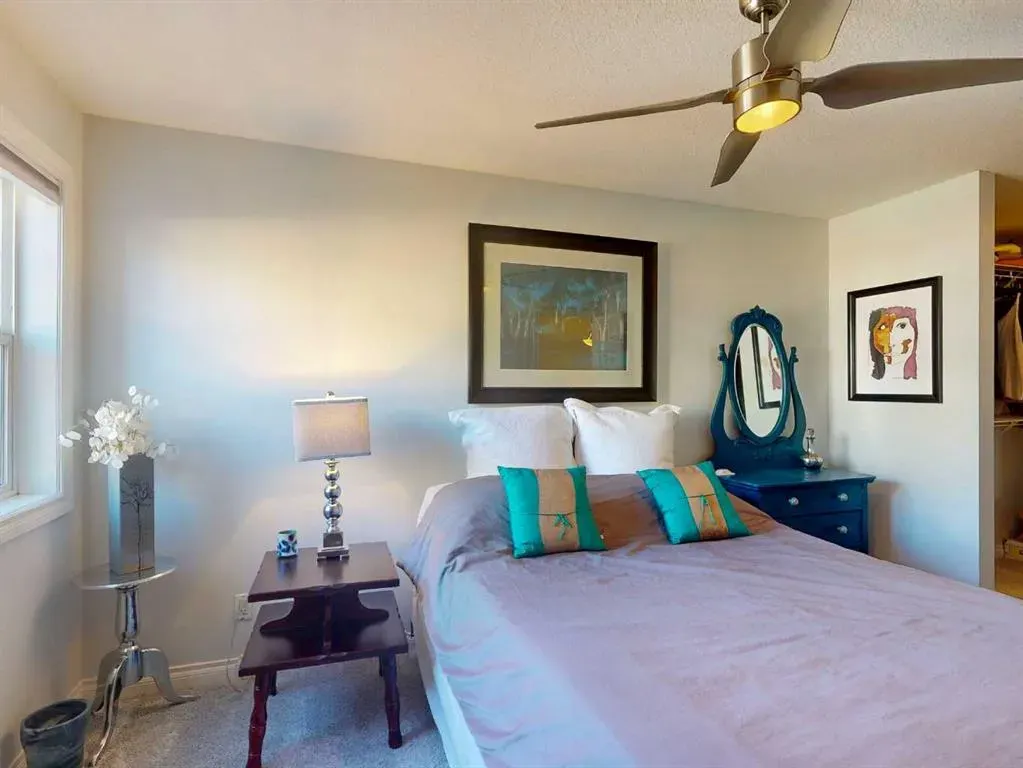 417 3 Avenue NE, #302