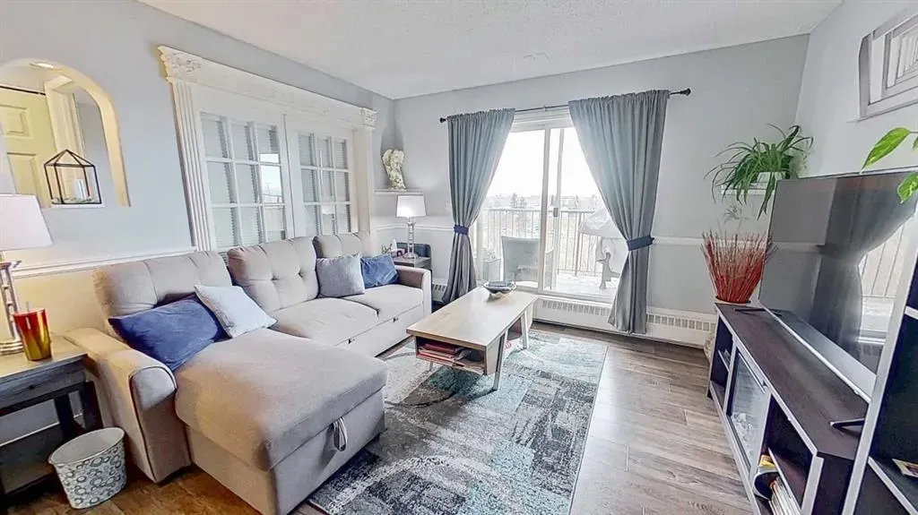 11 Dover Point SE, #406