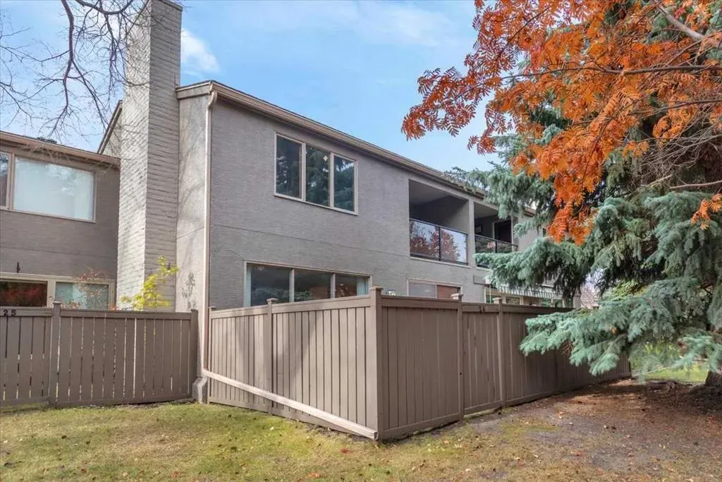 1815 Varsity Estates Drive NW, #24