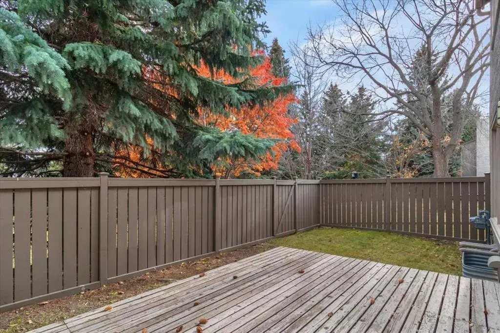 1815 Varsity Estates Drive NW, #24