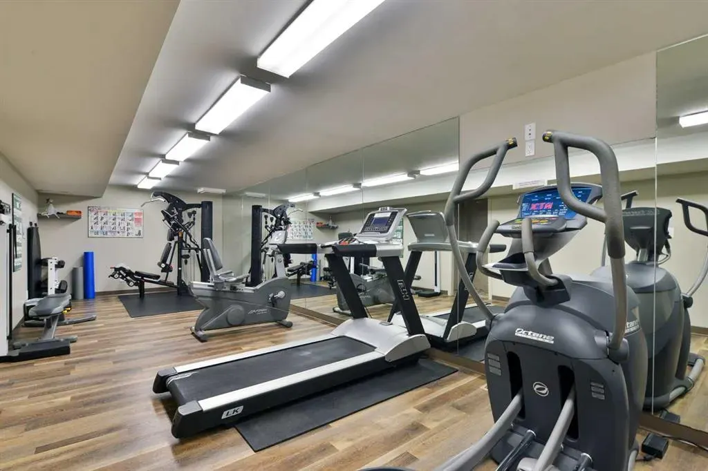 1815 Varsity Estates Drive NW, #24