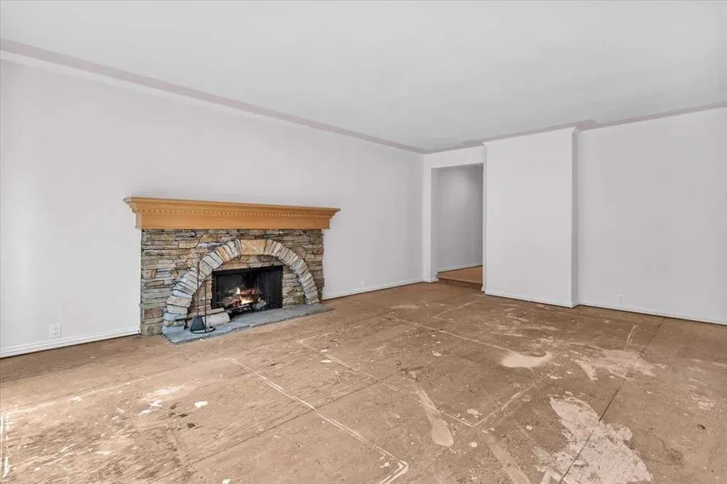 1815 Varsity Estates Drive NW, #24