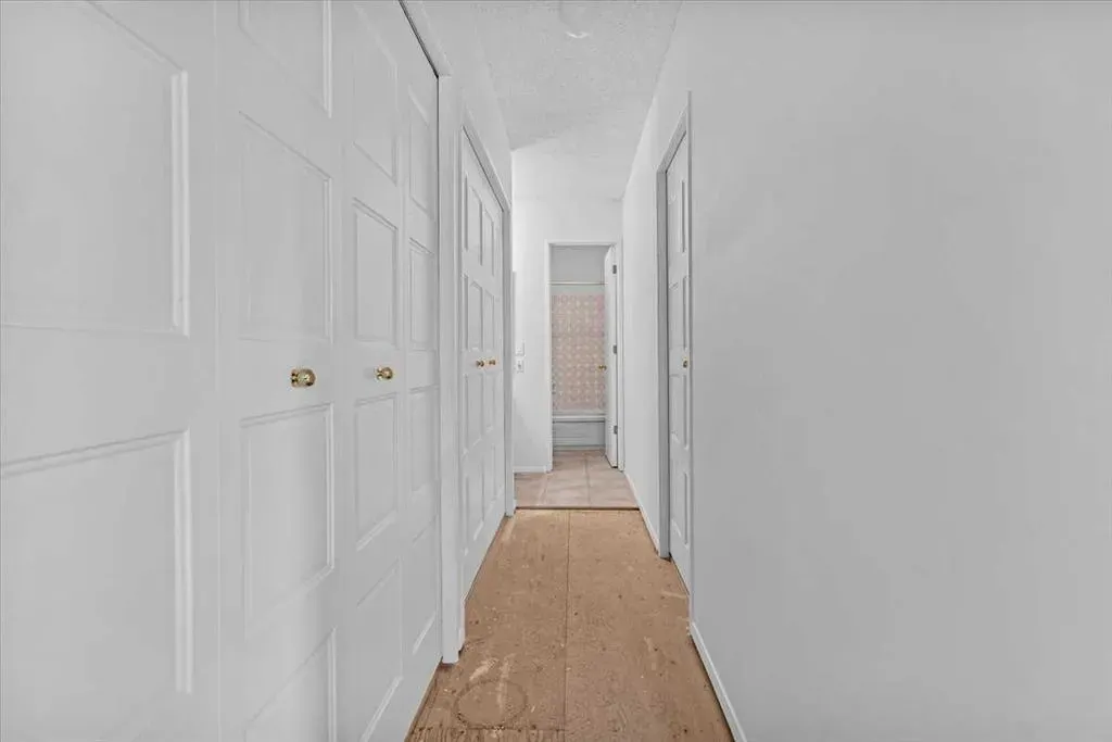 1815 Varsity Estates Drive NW, #24