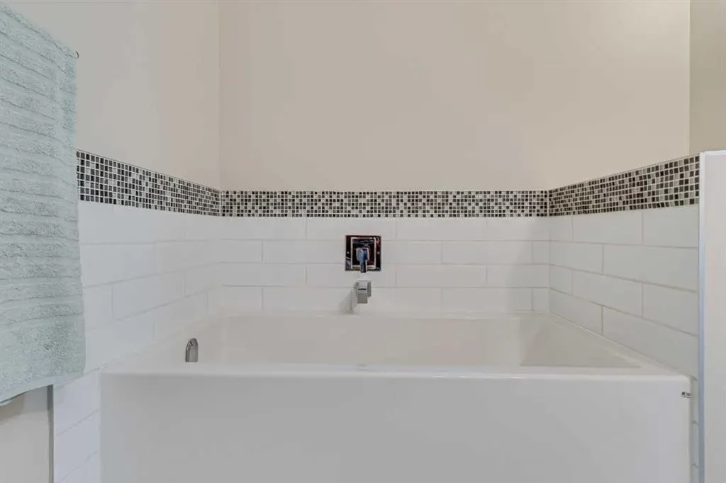 84 Shannon Estates Terrace SW