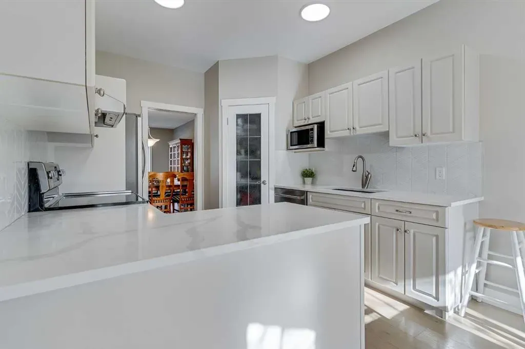 84 Shannon Estates Terrace SW