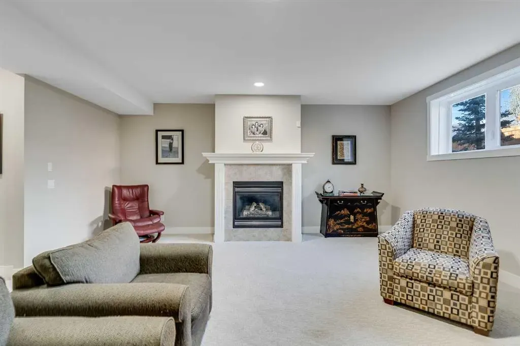 84 Shannon Estates Terrace SW