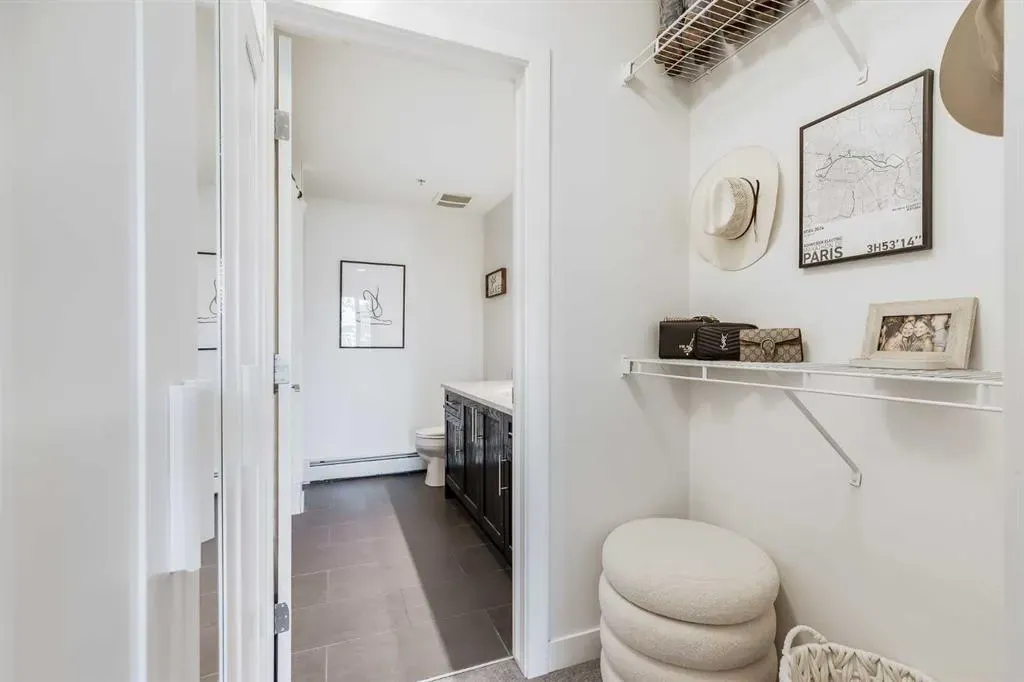 117 19 Avenue NE, #204