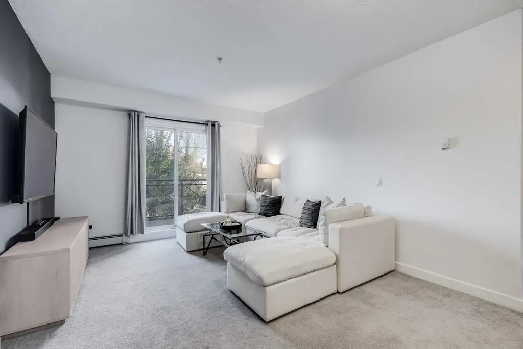 117 19 Avenue NE, #204