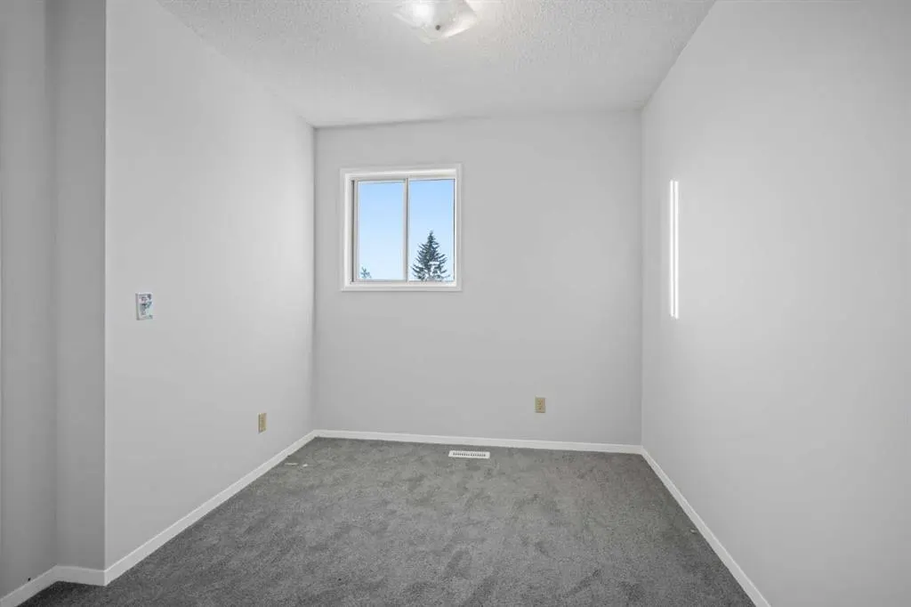 103 Taradale Drive NE