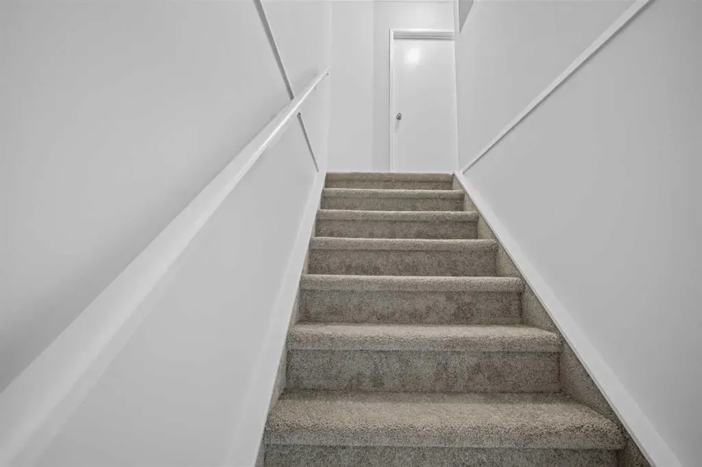 103 Taradale Drive NE