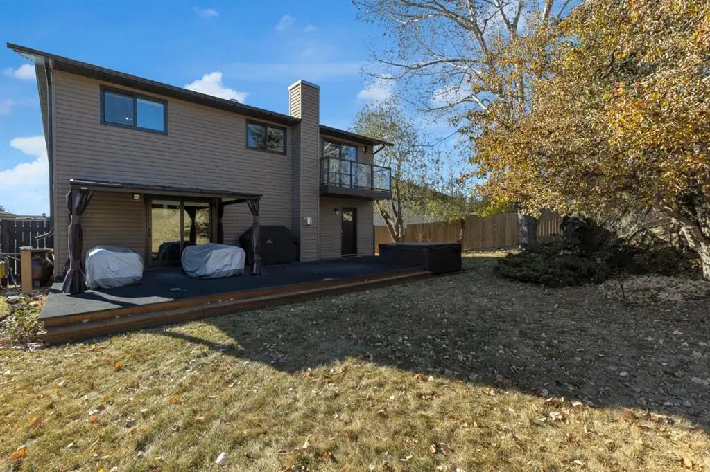 224 Ranchridge Bay NW