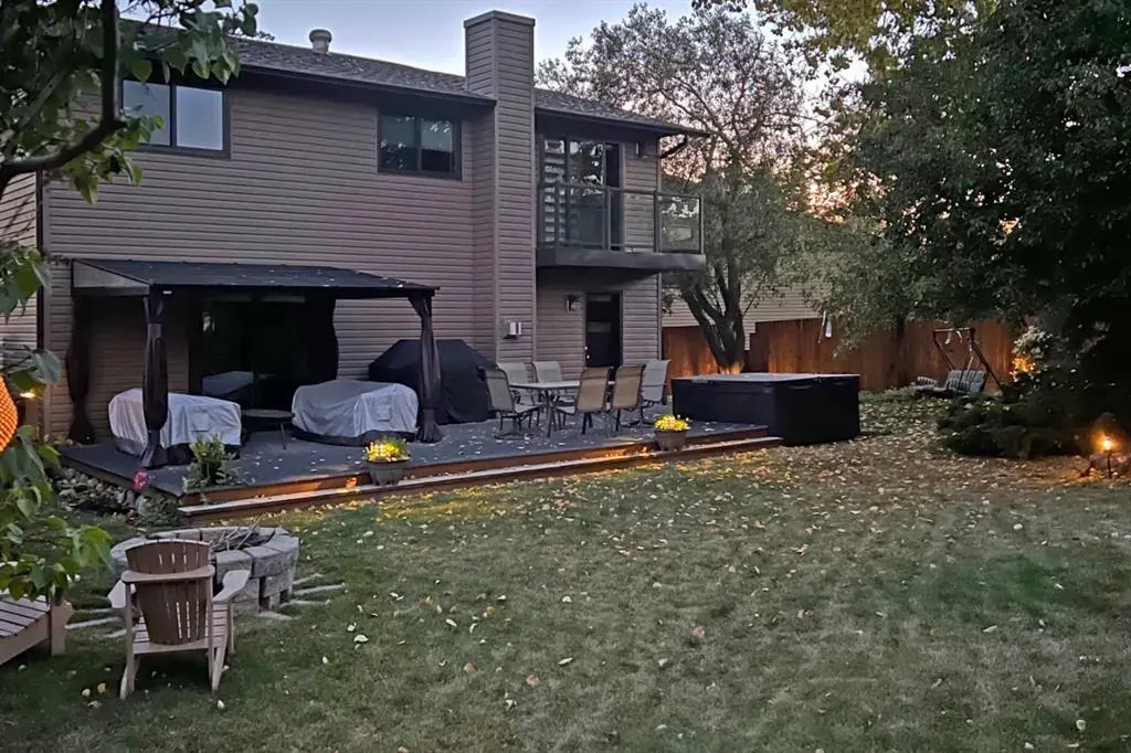 224 Ranchridge Bay NW