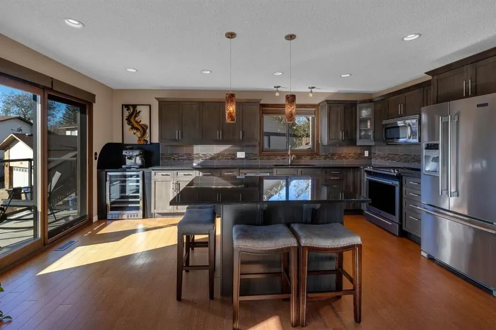 224 Ranchridge Bay NW