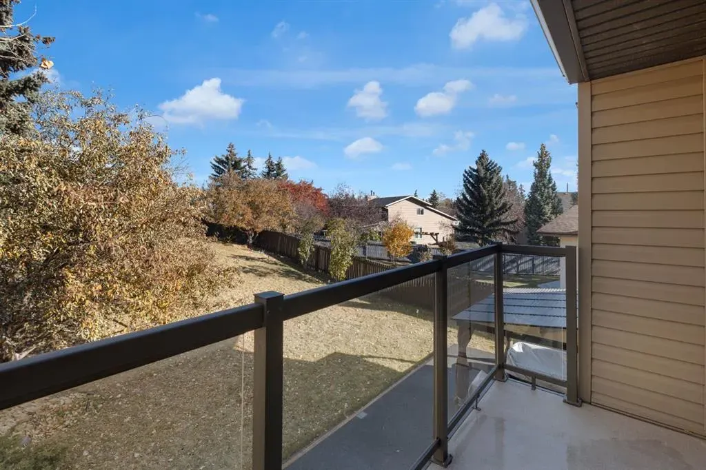 224 Ranchridge Bay NW