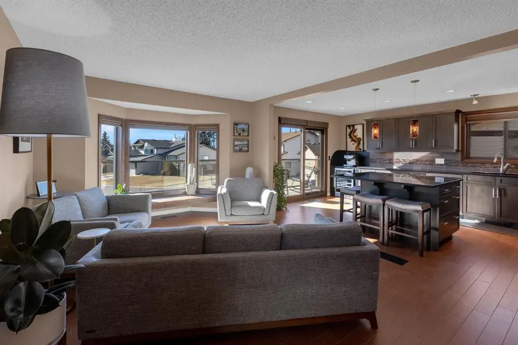 224 Ranchridge Bay NW