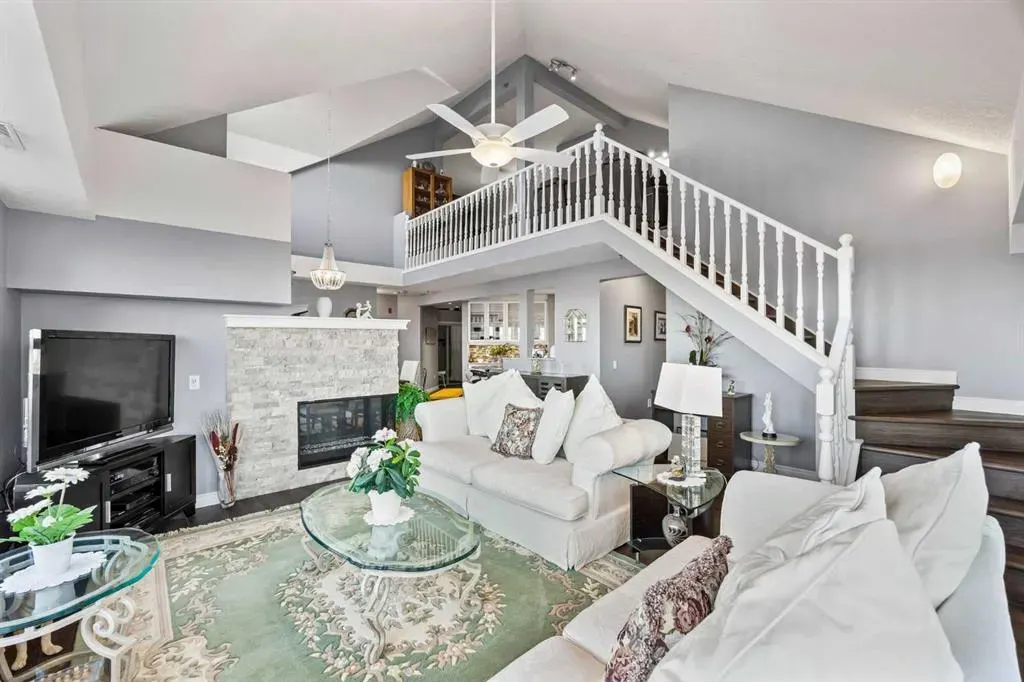 1818 Simcoe Boulevard SW, #2230