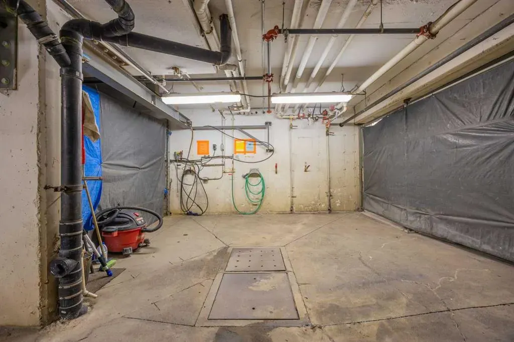 1818 Simcoe Boulevard SW, #2230