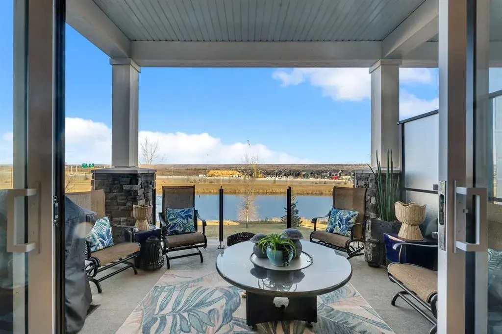 406 Crestridge Common SW