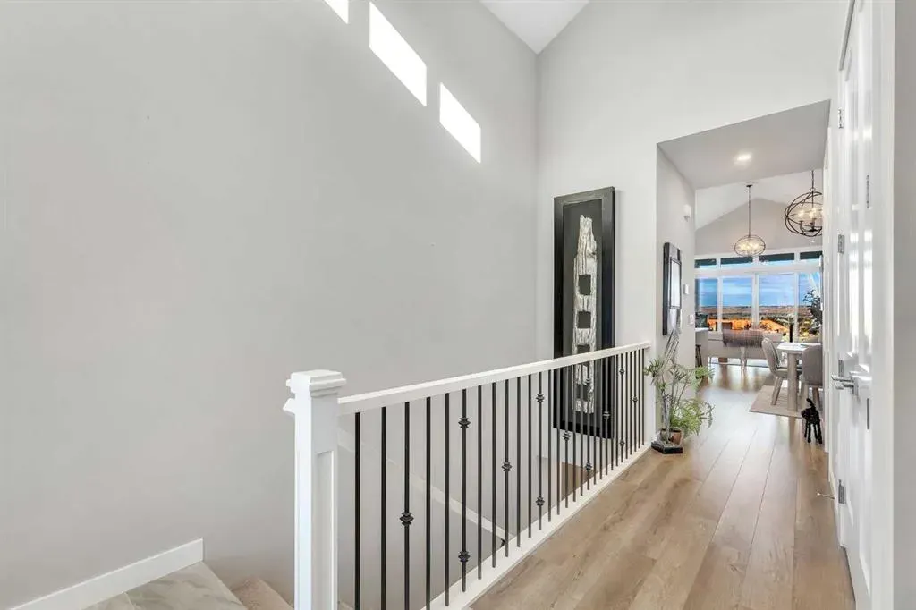 406 Crestridge Common SW