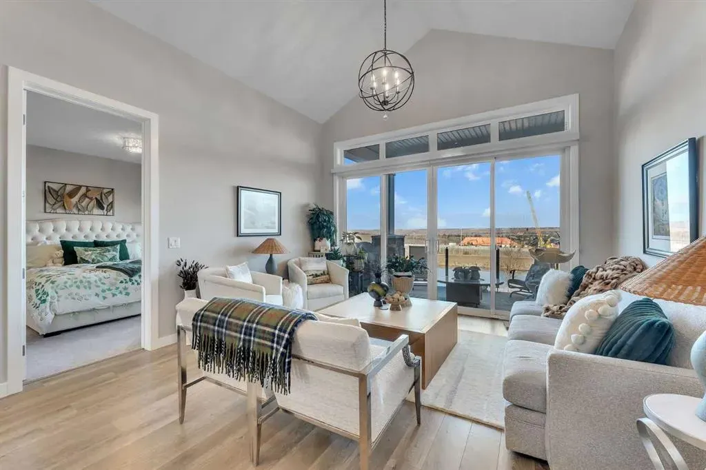 406 Crestridge Common SW