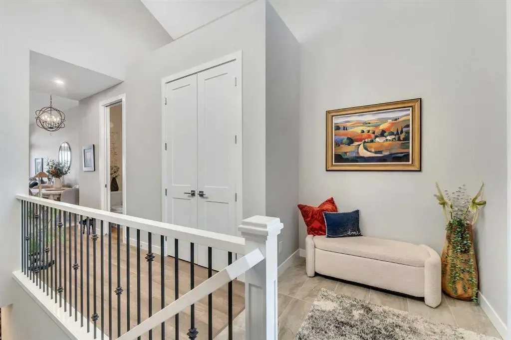 406 Crestridge Common SW