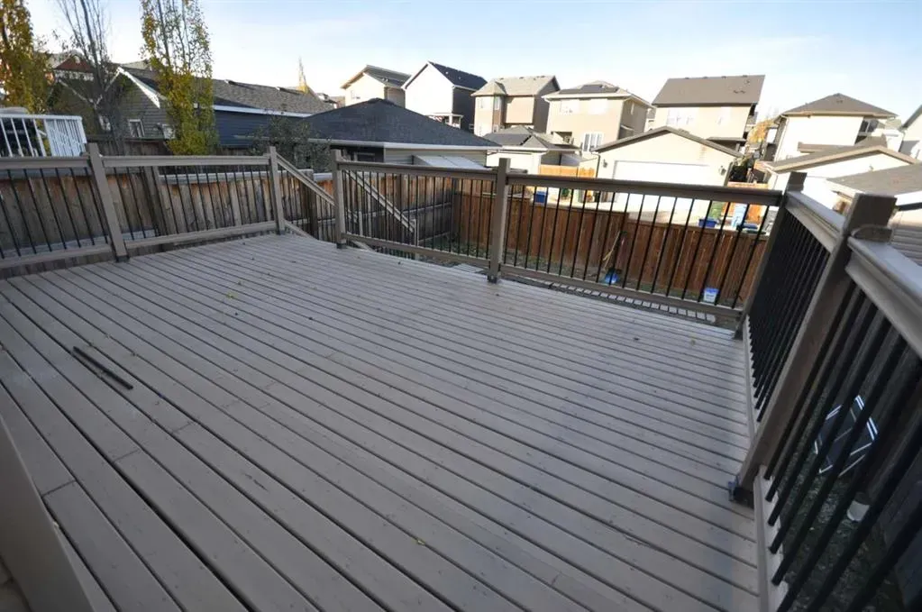 114 Silverado Plains Manor SW