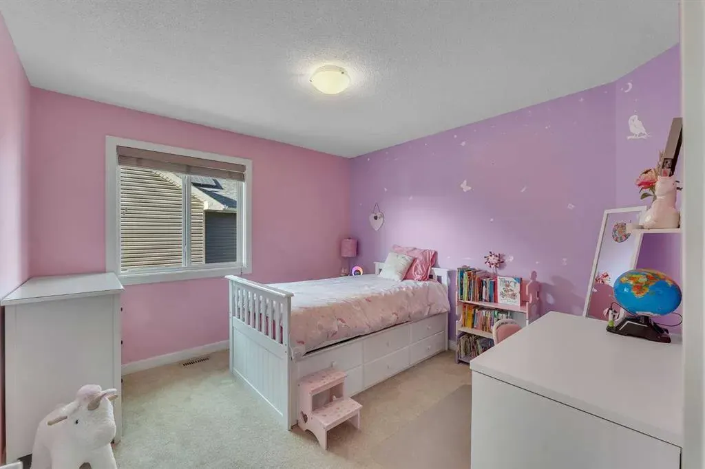 1535 Ravensmoor Way SE