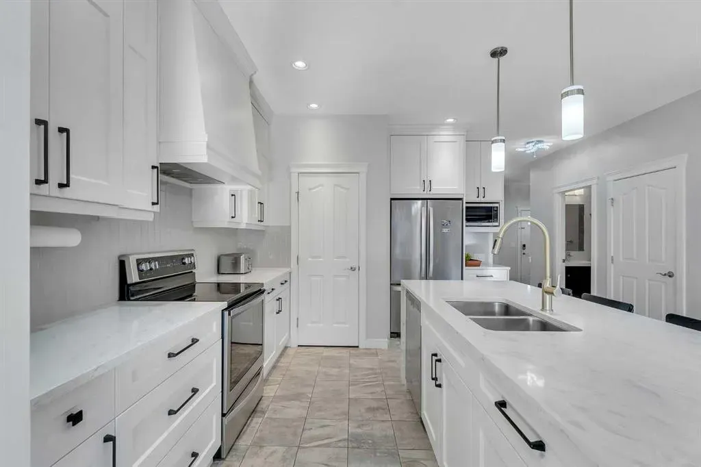 1535 Ravensmoor Way SE