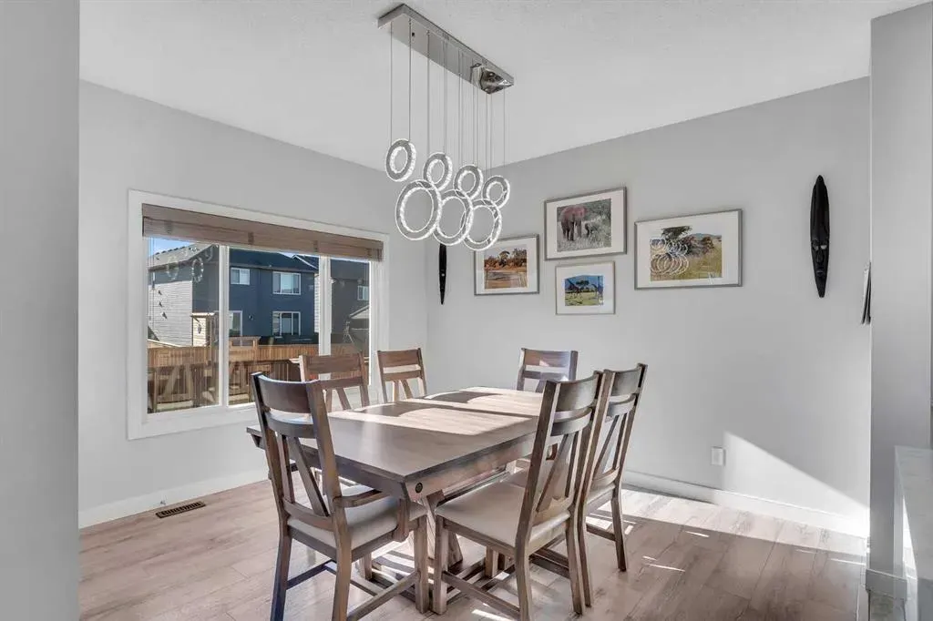 1535 Ravensmoor Way SE