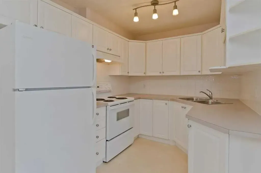 170 N Railway Street, #17