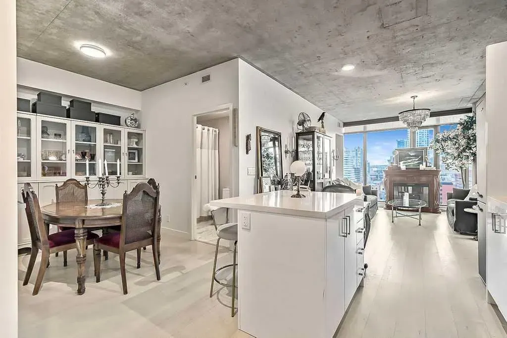 1010 6 Street SW, #903