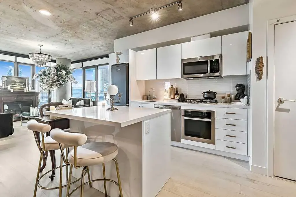 1010 6 Street SW, #903