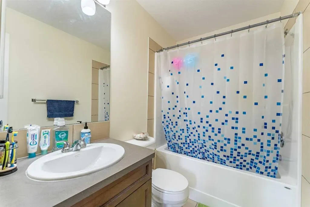 37 Auburn Bay Link SE