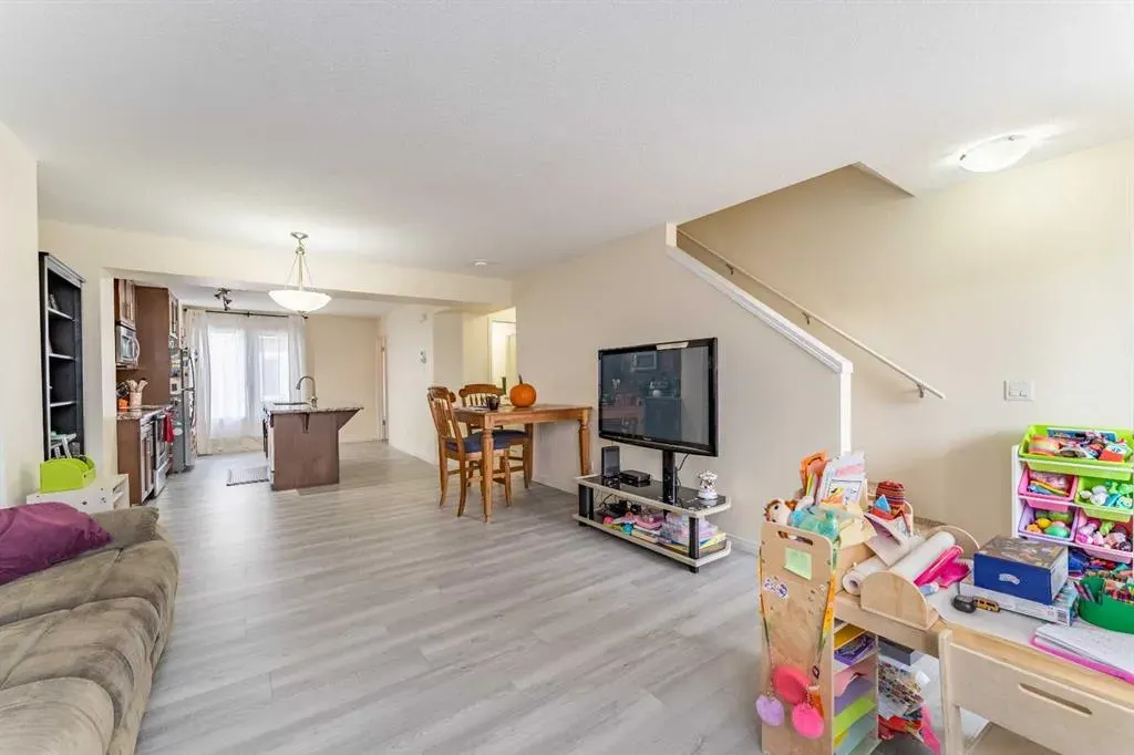 37 Auburn Bay Link SE