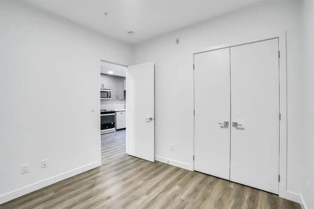 250 Livingston Common NE, #2113