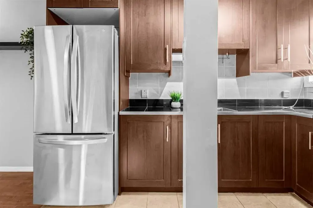 3726 Centre Street NE, #8