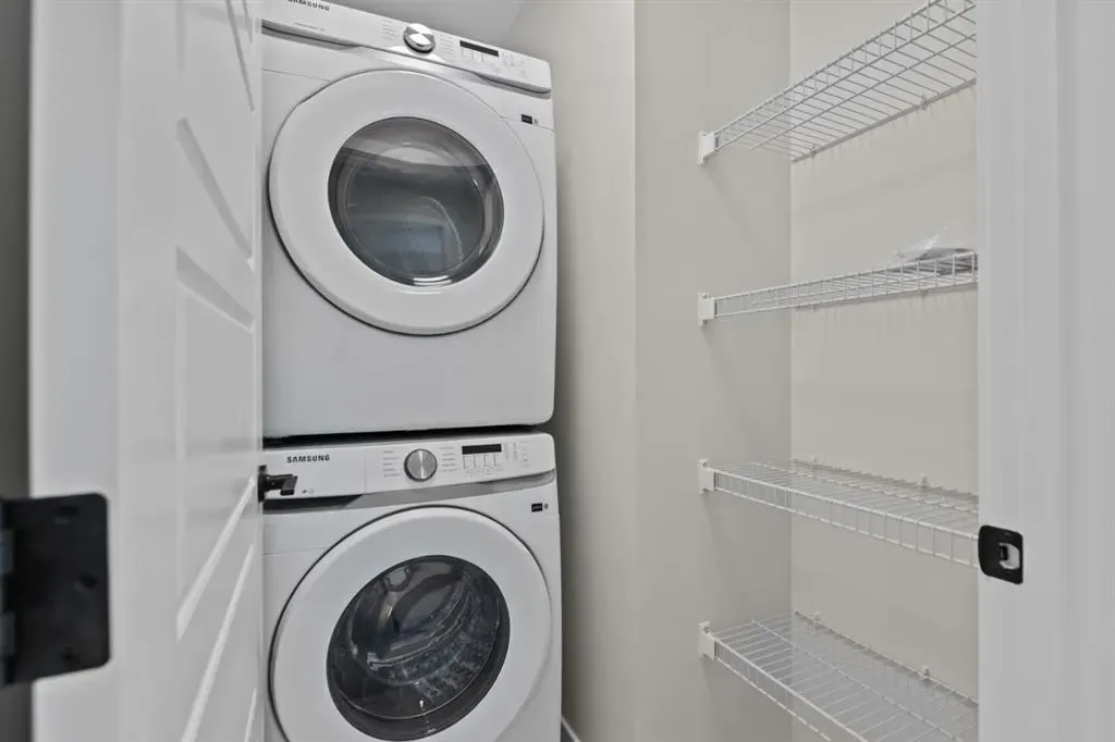 476 Lewiston Landing NE