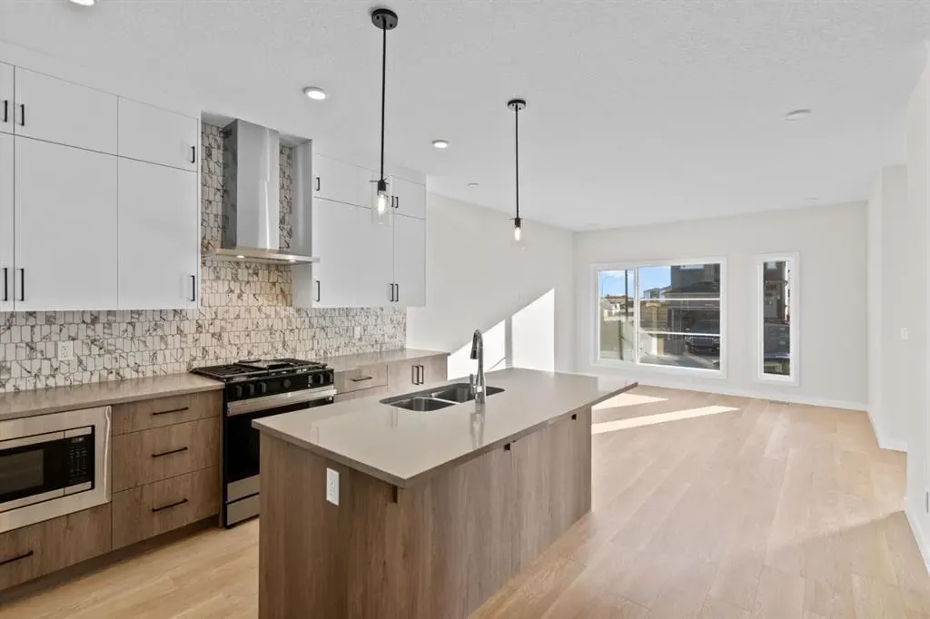 476 Lewiston Landing NE