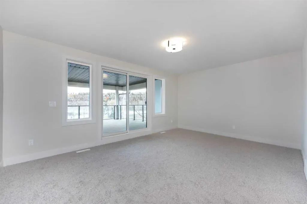 2635 1 Avenue NW, #2