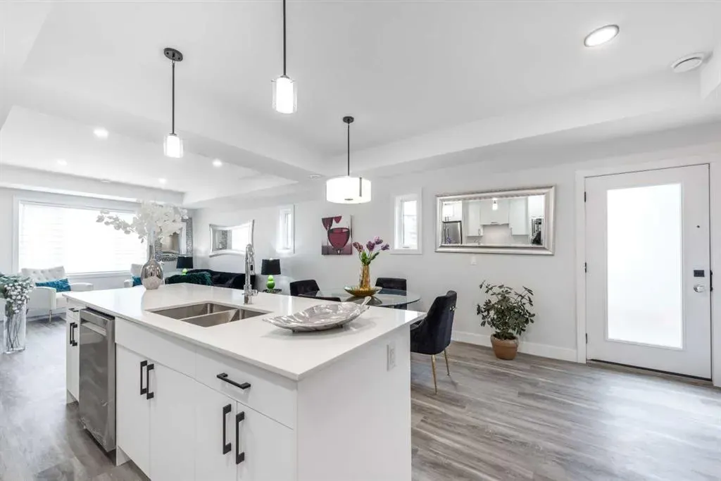 2635 1 Avenue NW, #2